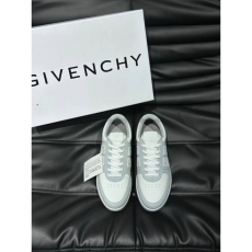 Givenchy Sneakers